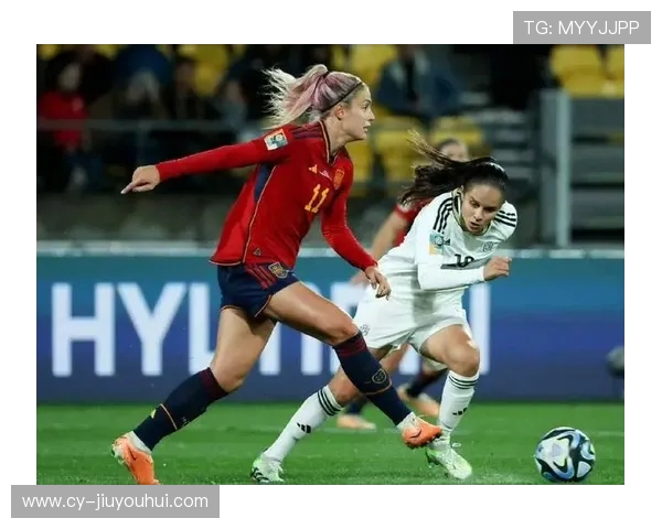 韩国美女踏上绿茵赛场开启属于她的传奇足球人生逐梦辉煌旅程之路